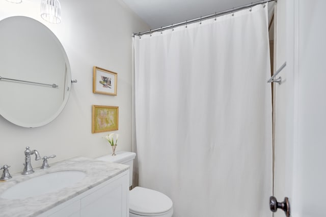 246 Palisade St, Memphis, TN 38111 - full bathroom with vanity, curtained shower, and toilet