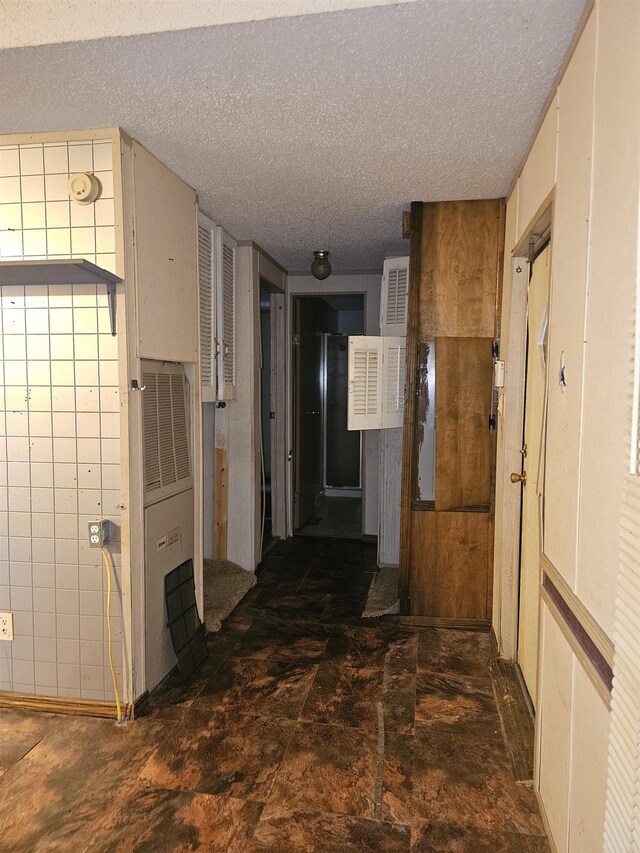 3845 Forked Deer Rd, Gates, TN 38037 - hall featuring a textured ceiling