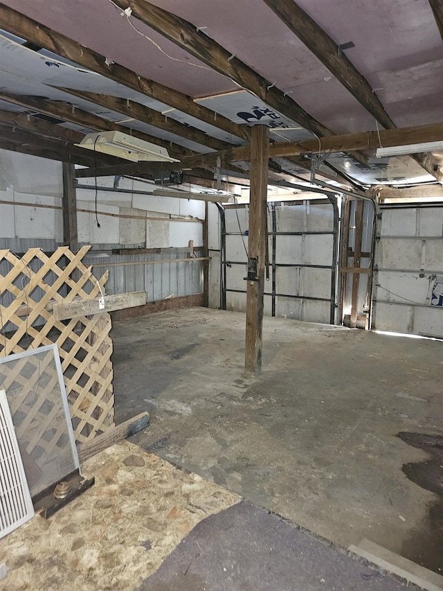 3845 Forked Deer Rd, Gates, TN 38037 - view of garage