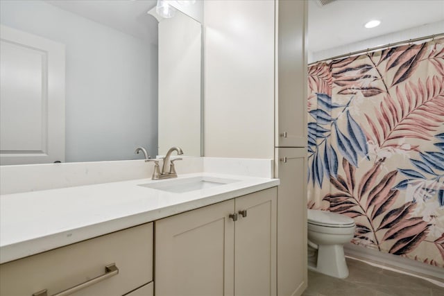 330 Mary Taylor Way, Piperton, TN 38017 - full bath featuring toilet, vanity, recessed lighting, and a shower with shower curtain