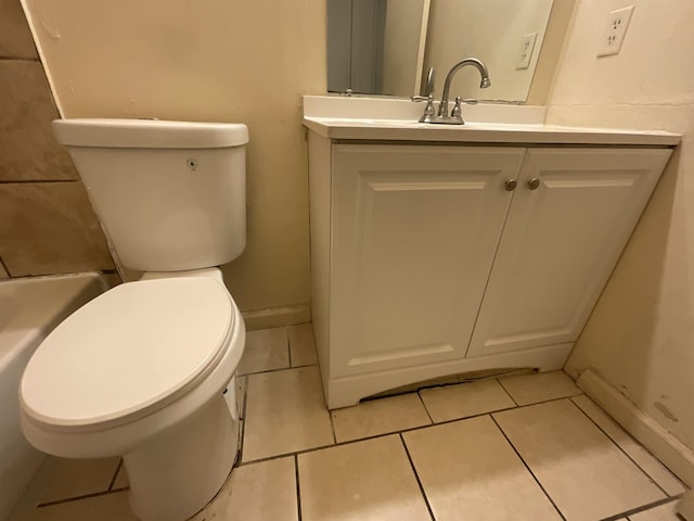 4805 Northfield Cir, Memphis, TN 38128 - bathroom featuring vanity, tile patterned flooring, and toilet