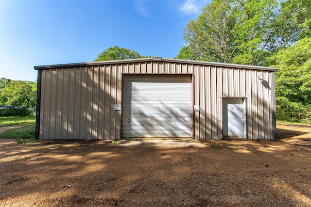 view of outbuilding with an outbuilding