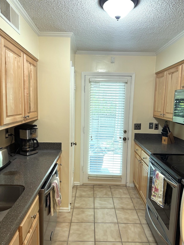 6905 Petworth Rd Unit 6905, Memphis, TN 38119 - kitchen featuring stainless steel appliances, a textured ceiling, light tile patterned floors, crown molding, and a sink