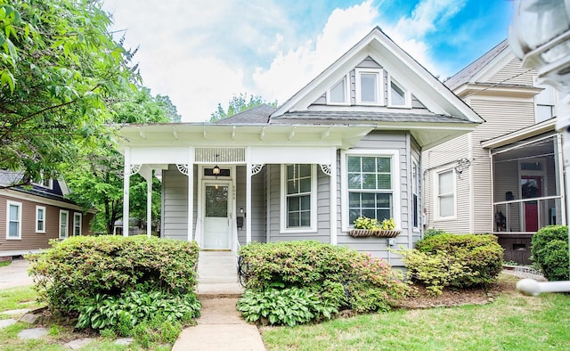 2009 Linden Ave, Memphis, TN 38104 - view of front of home with a porch