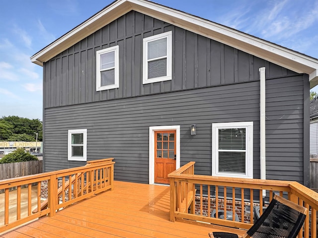 deck with fence