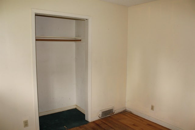 closet with visible vents