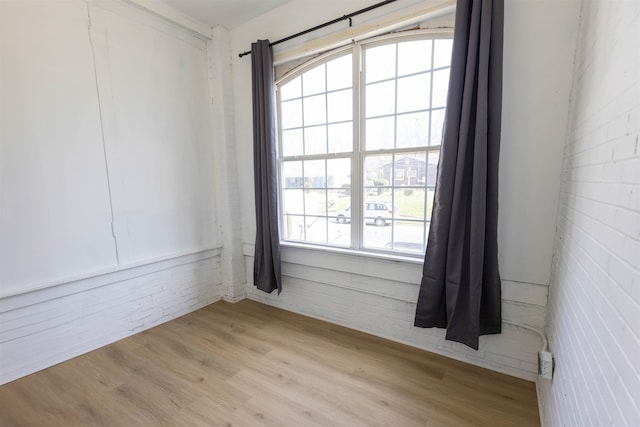 993 Oakview St, Memphis, TN 38114 - spare room featuring wood finished floors