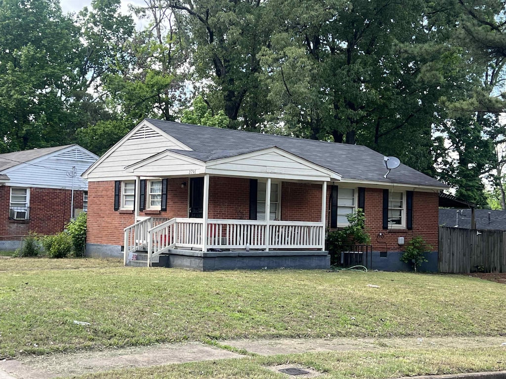 3271 Morningside St, Memphis, TN 38127 - ranch-style house with covered porch, brick siding, crawl space, and a front yard