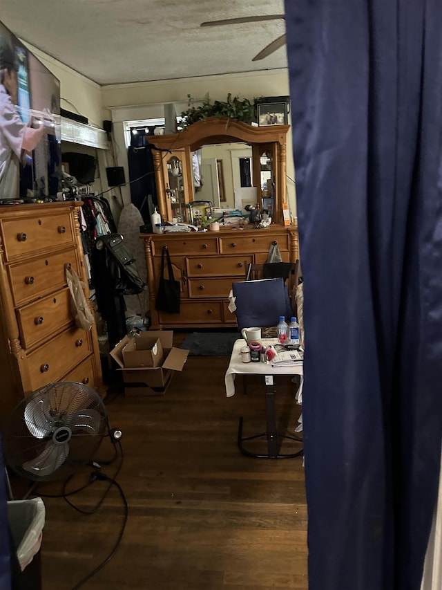 945 Faxon St, Memphis, TN 38105 - misc room with wood finished floors and ceiling fan