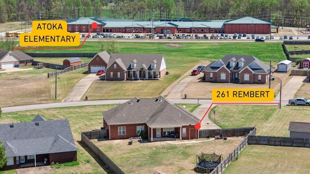 aerial view of property and surrounding area