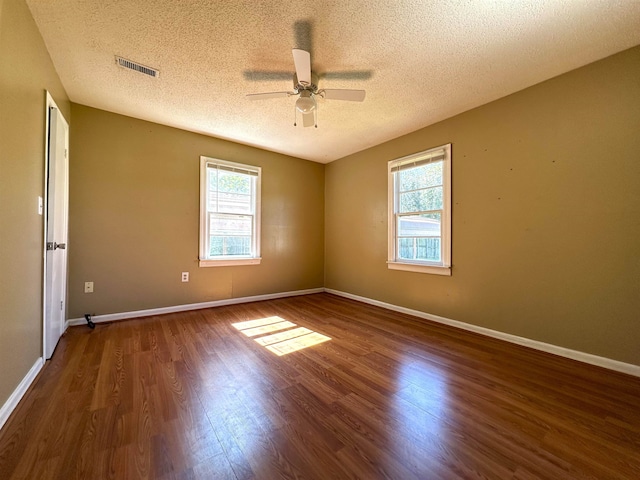 104 Rowland Ave, Bruceton, TN 38317