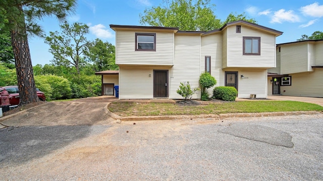 3554 Morning Dew Ct Unit 11, Memphis, TN 38118 - bi-level home featuring driveway