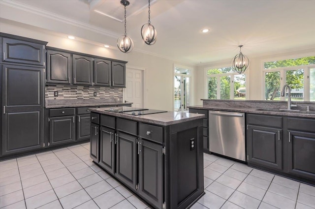 10336 Hatcher Patch Cv, Collierville, TN 38017 - kitchen featuring dishwasher, a chandelier, a sink, light tile patterned floors, and crown molding