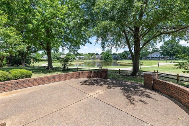 10336 Hatcher Patch Cv, Collierville, TN 38017 - view of patio with a water view