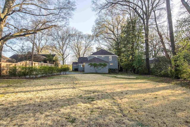 3850 Poplar Ave, Memphis, TN 38111 - view of yard