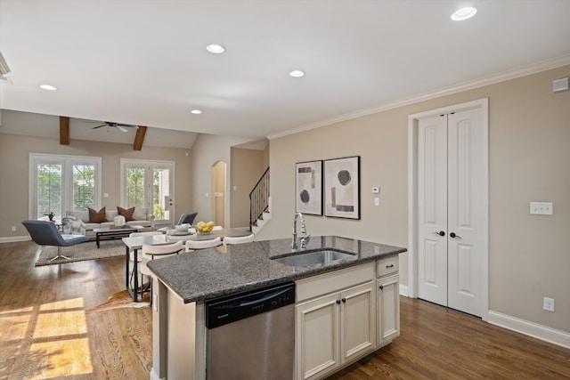 984 Russell Farms Rd, Collierville, TN 38017 - kitchen with dishwasher, a sink, dark wood finished floors, an island with sink, and ceiling fan