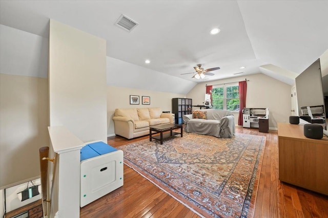 bedroom with lofted ceiling, hardwood / wood-style flooring, a ceiling fan, and recessed lighting