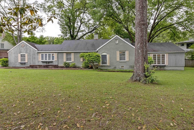 4948 Roane Rd, Memphis, TN 38117 - ranch-style home featuring a front yard, a chimney, and crawl space