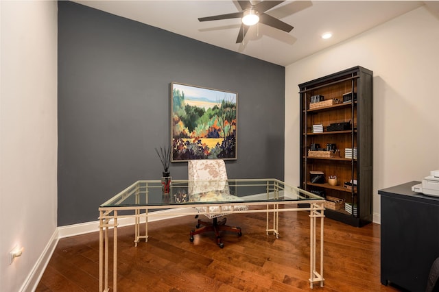 717 S Riverside Dr Unit 1203, Memphis, TN 38103 - home office with wood finished floors, ceiling fan, baseboards, and recessed lighting