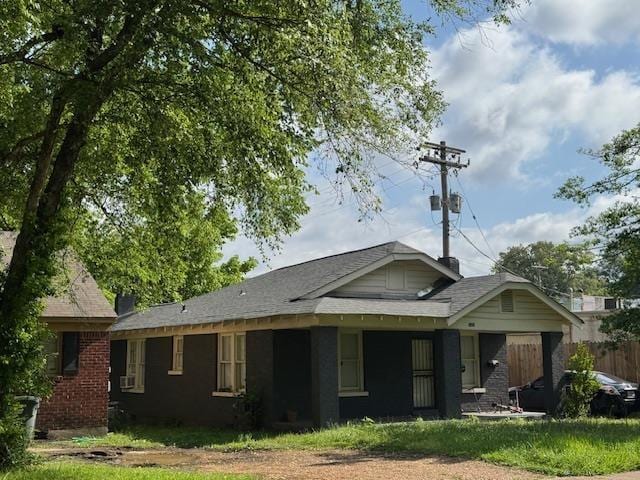3482 Hadley Rd, Memphis, TN 38111 - view of front of home with fence