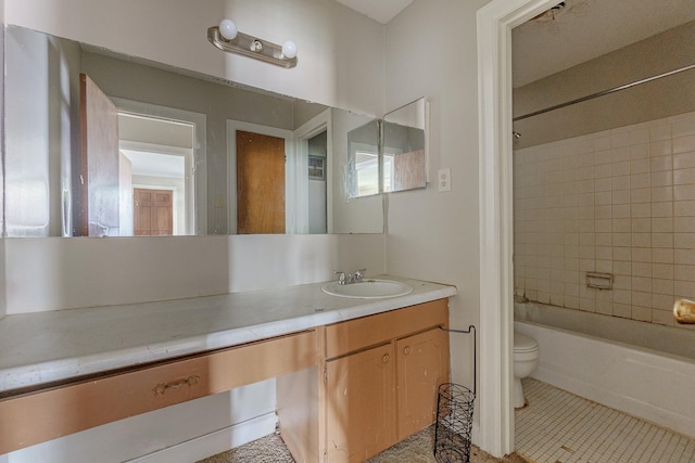 3229 Thirteen Colony Mall Unit 5B, Memphis, TN 38115 - full bathroom with toilet, vanity, tile patterned flooring, and shower / bath combination