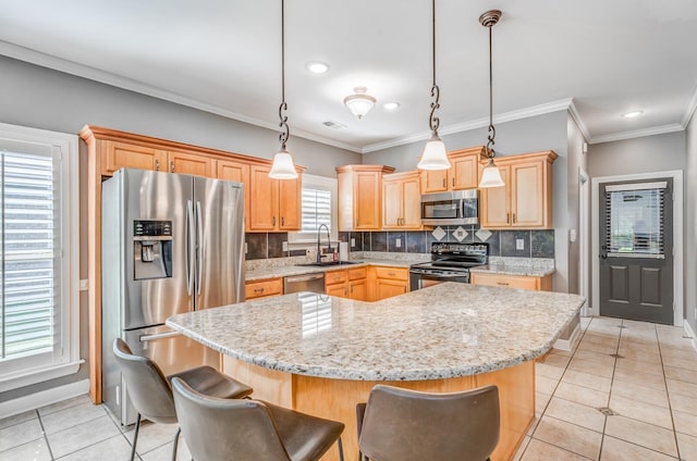kitchen featuring stainless steel appliances, light tile patterned floors, a sink, backsplash, and light brown cabinets