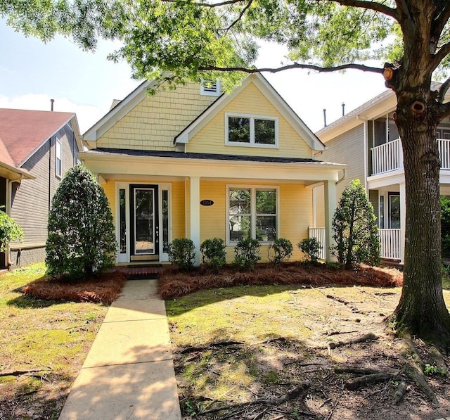 1354 E Island Pl, Memphis, TN 38103 - view of front facade with covered porch