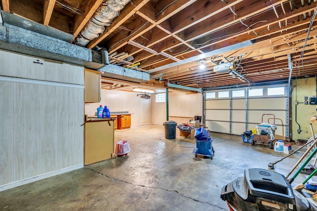 6196 Ivanhoe Cv, Bartlett, TN 38134 - garage featuring a garage door opener