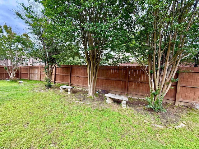 1210 Sanbyrn Dr, Cordova, TN 38018 - view of yard