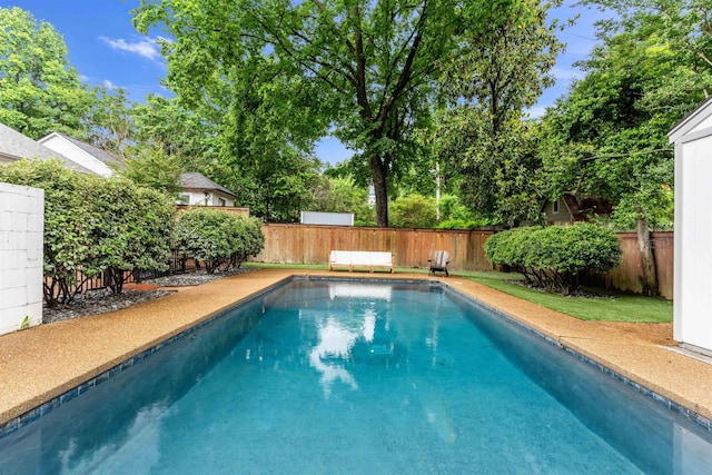 185 Alexander St, Memphis, TN 38111 - view of swimming pool with a fenced backyard