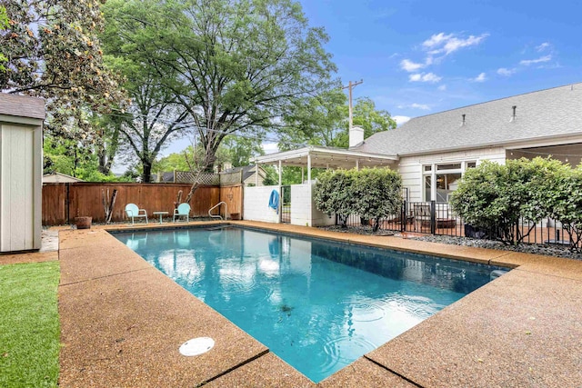 185 Alexander St, Memphis, TN 38111 - view of swimming pool featuring a fenced backyard