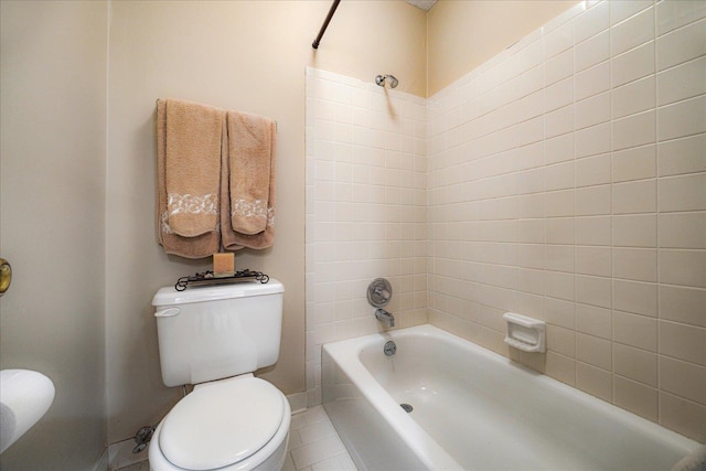 8570 W Park Trail Dr, Germantown, TN 38139 - bathroom featuring toilet, shower / bath combination, and baseboards