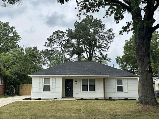 4130 Cottonwood Rd, Memphis, TN 38118 - view of front of property featuring a shingled roof