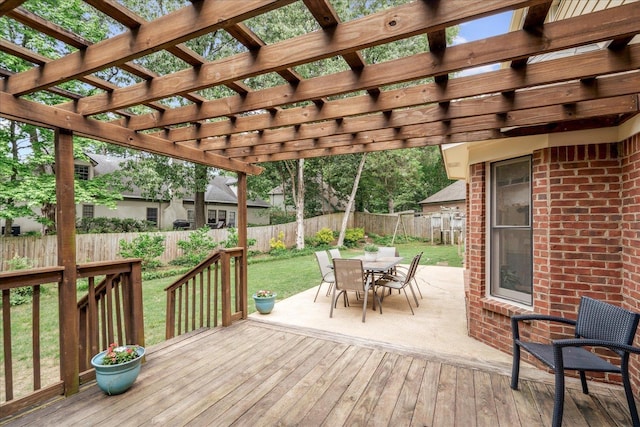 7733 Quick Fox Cv, Memphis, TN 38016 - wooden terrace featuring outdoor dining area and a pergola