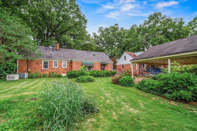 1079 Woodview Dr, Memphis, TN 38117 - view of grassy yard