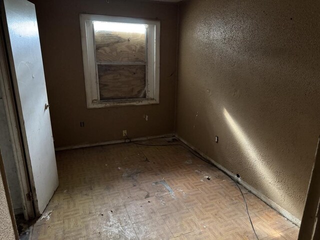 3264 Madewell St, Memphis, TN 38127 - unfurnished room with baseboards