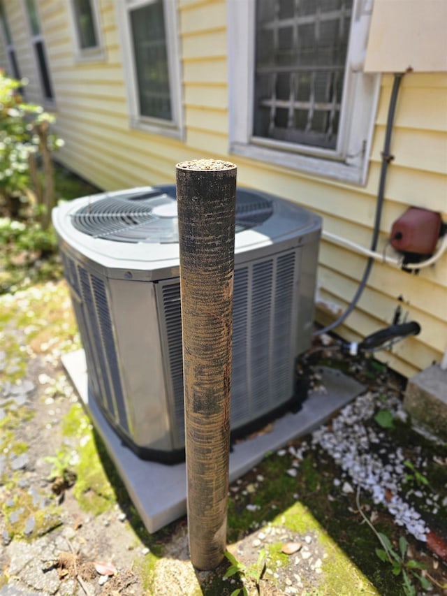 1993 Higbee Ave, Memphis, TN 38104 - exterior view of cooling unit