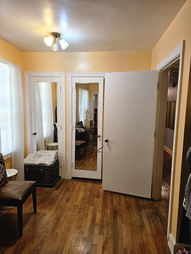 1993 Higbee Ave, Memphis, TN 38104 - hallway featuring dark wood-style flooring