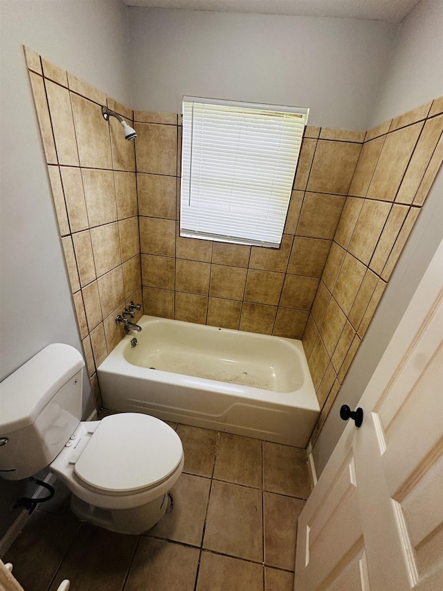 2232 Amethyst Cv, Memphis, TN 38127 - bathroom with toilet, tile patterned flooring, and shower / bath combination