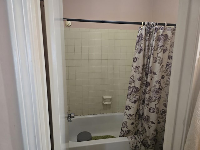 7129 Butternut Dr, Memphis, TN 38133 - bathroom with shower / bath combination with curtain