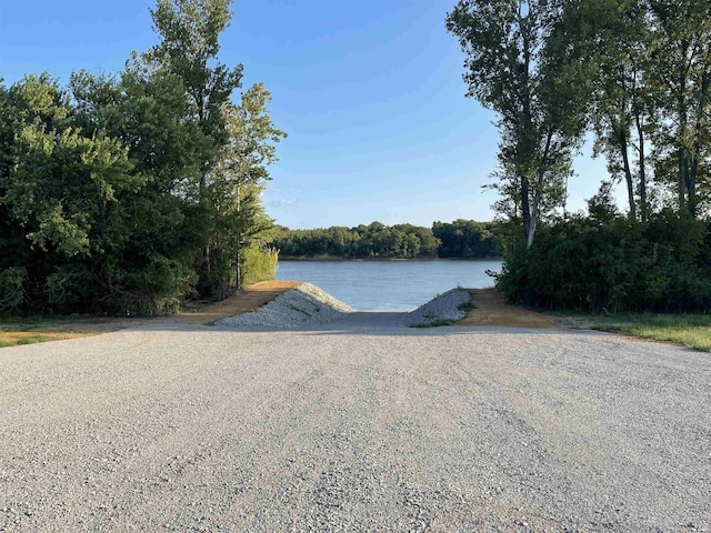 66-67 Catfish Ln, Crump, TN 38327