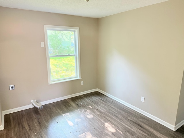 3170 Harvester Ln, Memphis, TN 38127 - unfurnished room featuring wood finished floors and baseboards