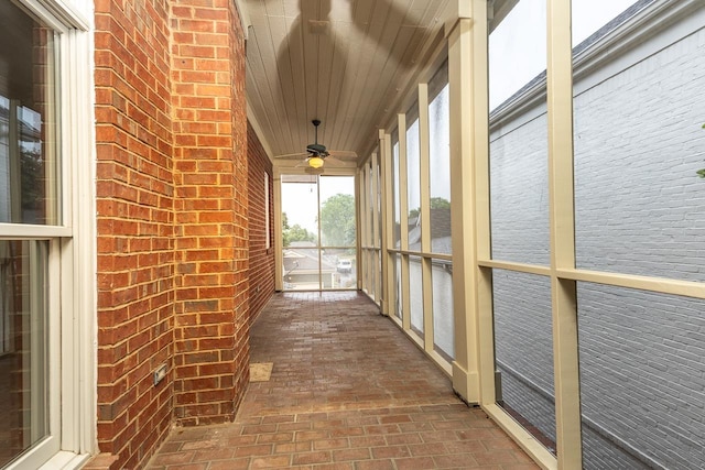 1060 Island Dr, Memphis, TN 38103 - unfurnished sunroom featuring ceiling fan
