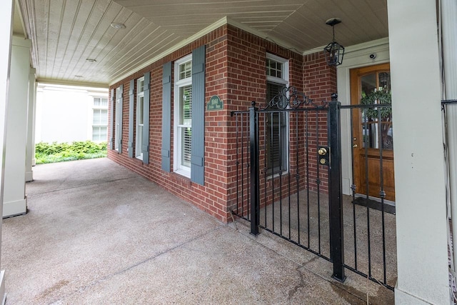 1060 Island Dr, Memphis, TN 38103 - view of porch