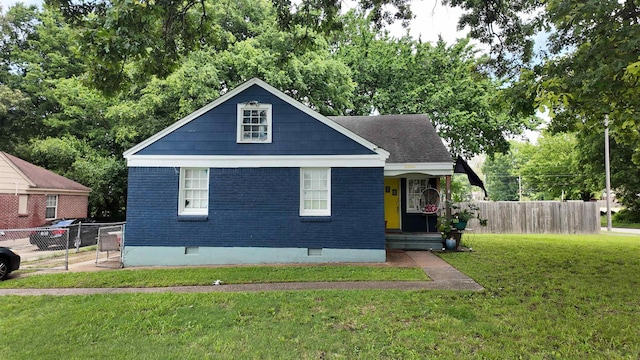 2304 Longstreet Dr, Memphis, TN 38114 - bungalow-style house with brick siding and covered porch