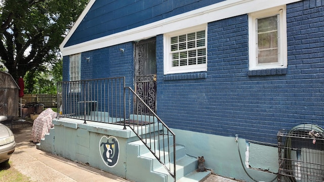 2304 Longstreet Dr, Memphis, TN 38114 - property entrance featuring brick siding