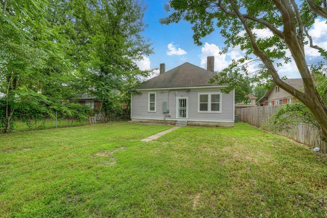 1224 Faxon Ave, Memphis, TN 38104 - back of property featuring a chimney