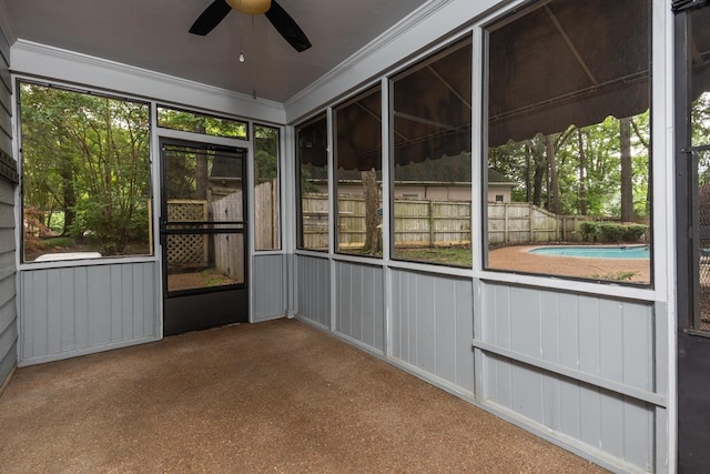 1625 Autumn Tree Cv, Memphis, TN 38016 - unfurnished sunroom featuring a ceiling fan