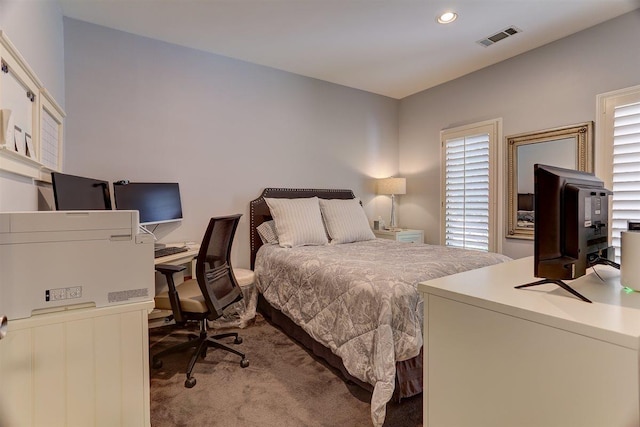 6703 N Kirby Oaks Cv, Memphis, TN 38119 - carpeted bedroom featuring a desk and recessed lighting