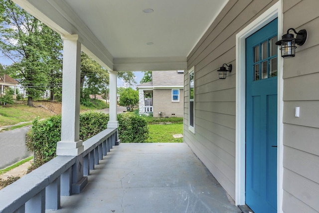 510 Leath St, Memphis, TN 38105 - view of covered porch